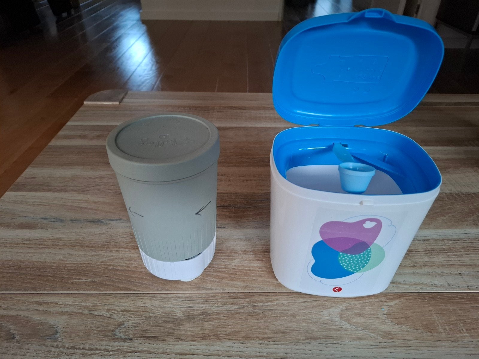 Kruidvat Baby Poedermelk Bewaardoos & Philley Dispenser, Kinderen en Baby's, Babyvoeding en Toebehoren, Ophalen of Verzenden, Gebruikt