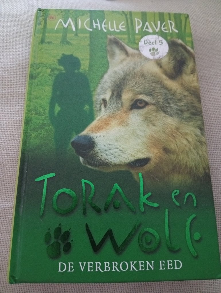Torak en Wolf De verbroken Eed - deel 5 - Michelle Paver, Ophalen of Verzenden, Zo goed als nieuw, Michelle Paver