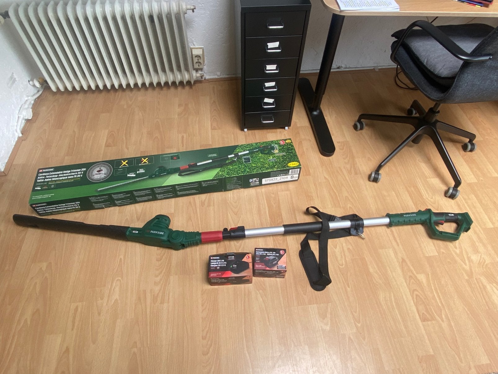 Parkside Accu Heggenschaar op steel - Nieuw in doos, Tuin en Terras, Ophalen, Nieuw, Accu