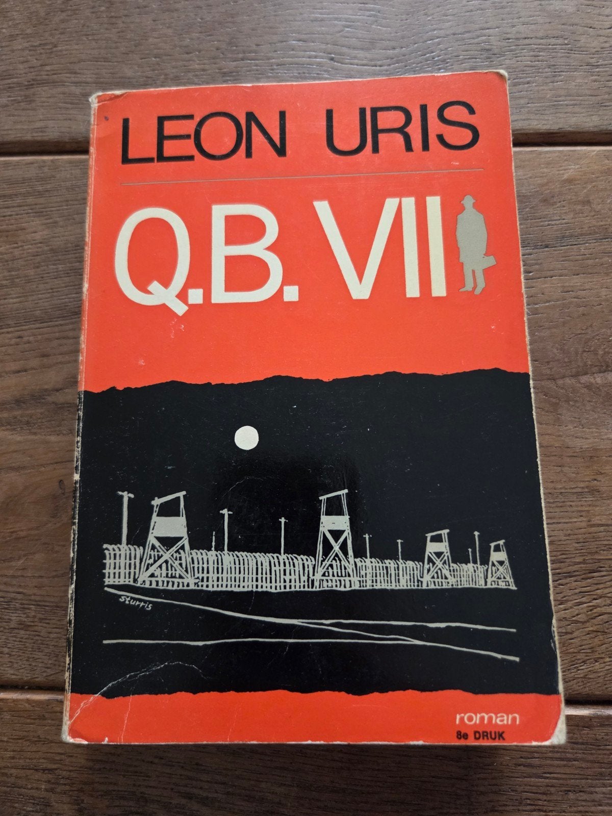 Leon Uris - Q.b. vii, Ophalen of Verzenden, Gelezen, Leon Uris