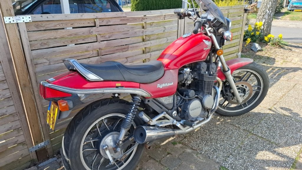 Honda CB650SC Nighthawk nieuwe banden en accu, Motoren, Cardan-aandrijving, 4 cilinders, Motorrijbewijs A, Gebruikt