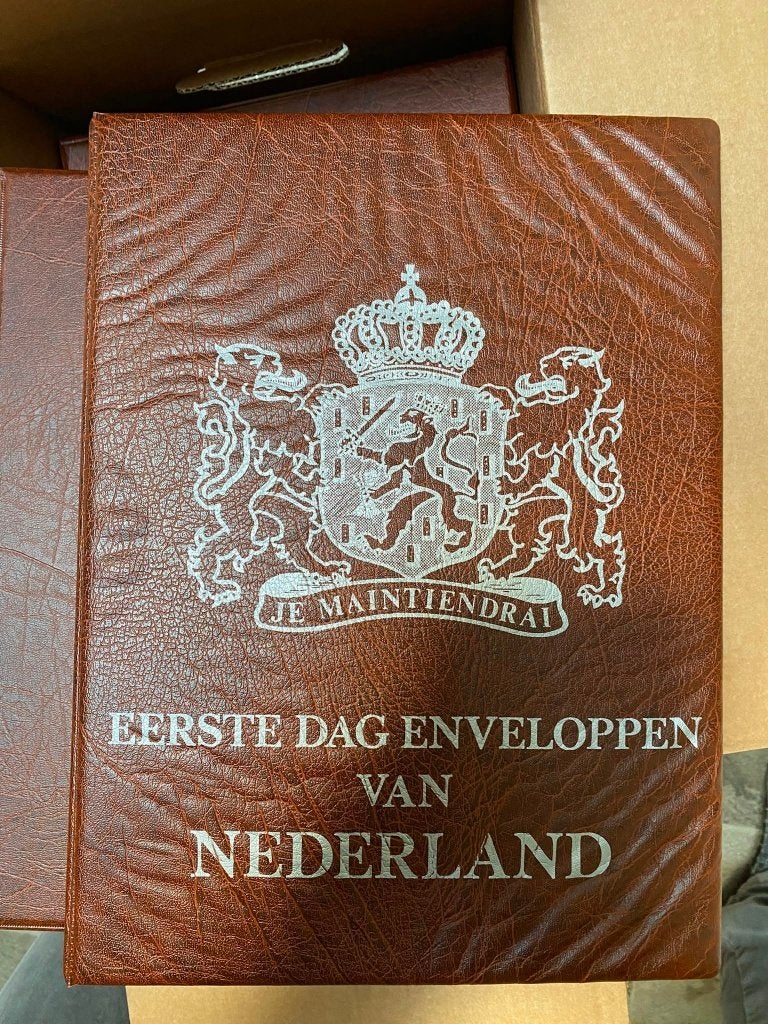 Eerste Dag Enveloppen Album, Ophalen, Nederland en Buitenland