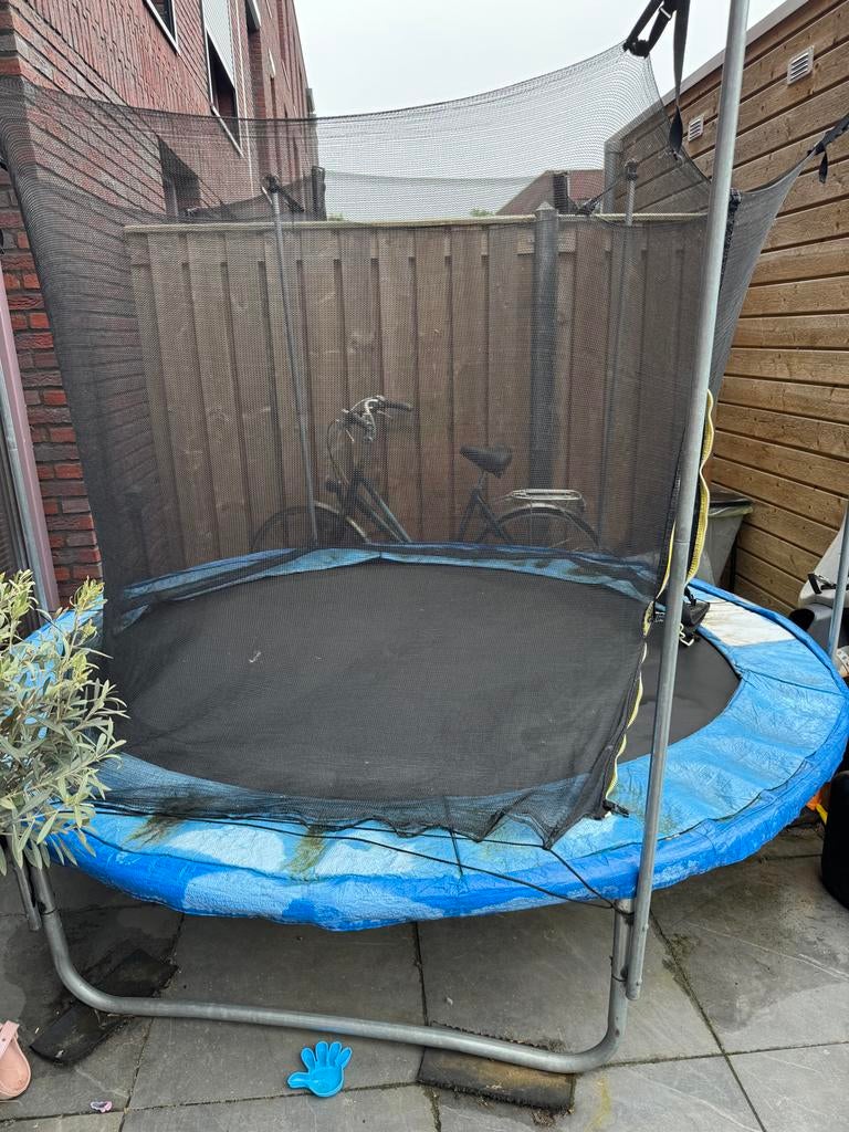 Trampoline met veiligheidsnet - Gebruikt, Kinderen en Baby's, Speelgoed | Buiten | Trampolines, Ophalen of Verzenden, Gebruikt