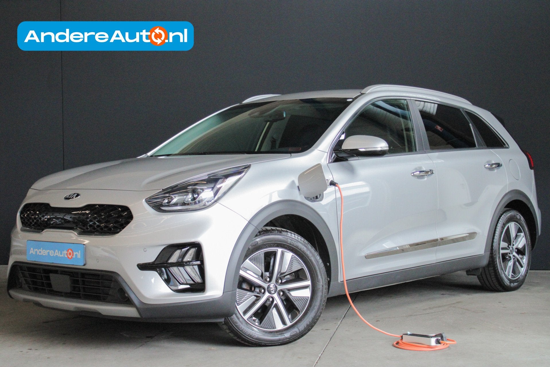 Kia Niro 1.6 GDi PHEV ExecutiveLine |trekhaak|nieuw onderhou, Gebruikt, Zwart, Leder, Hybride Elektrisch/Benzine