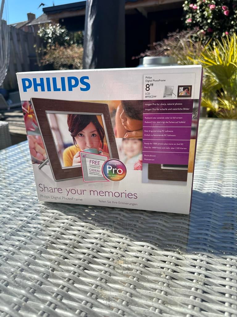 Philips 8" Digitale Fotolijst, Ophalen of Verzenden, Zo goed als nieuw, Minder dan 1 GB, 8 tot 12 inch