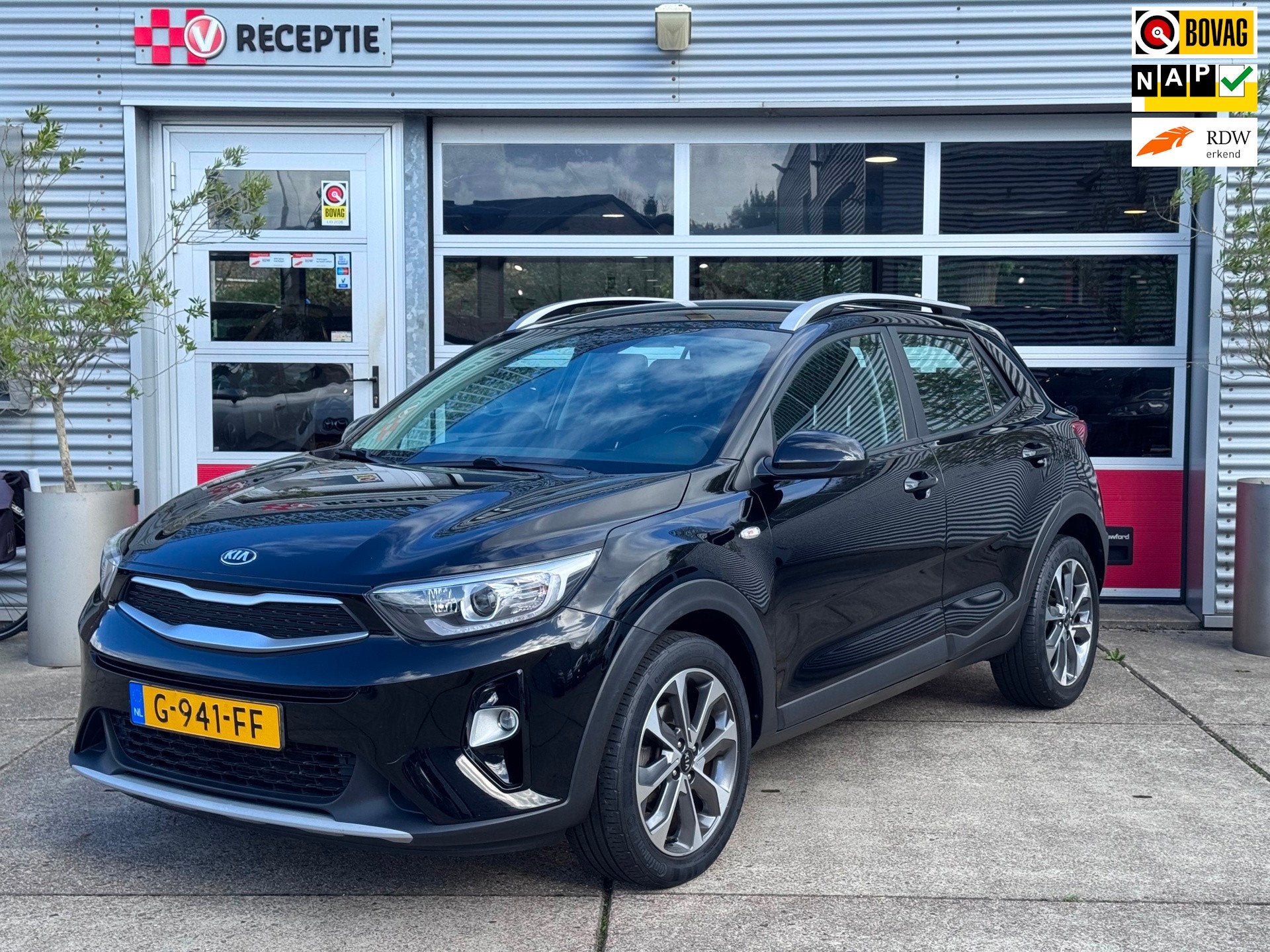 Kia Stonic 1.0 T-GDi DynamicLine / Navi / Carplay / A.Cam /, Auto's, Voorwielaandrijving, Dealer onderhouden, 450 kg, Gebruikt