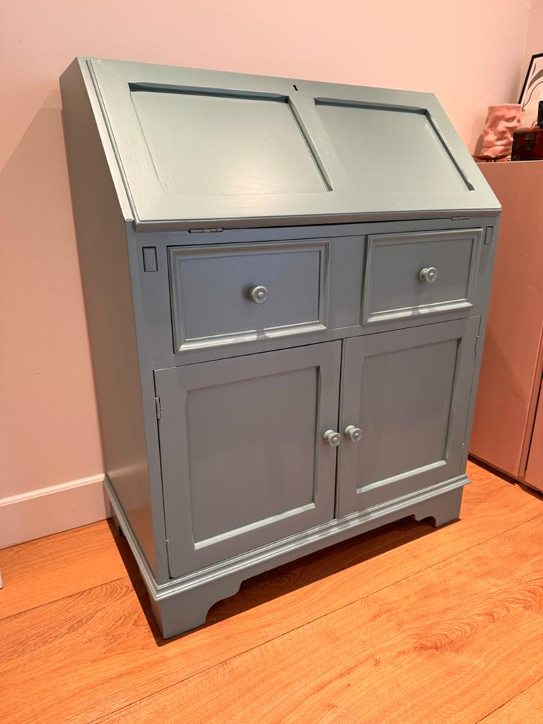 Lichtblauw/Mintgroen gepimpte secretaire, Ophalen, Gebruikt