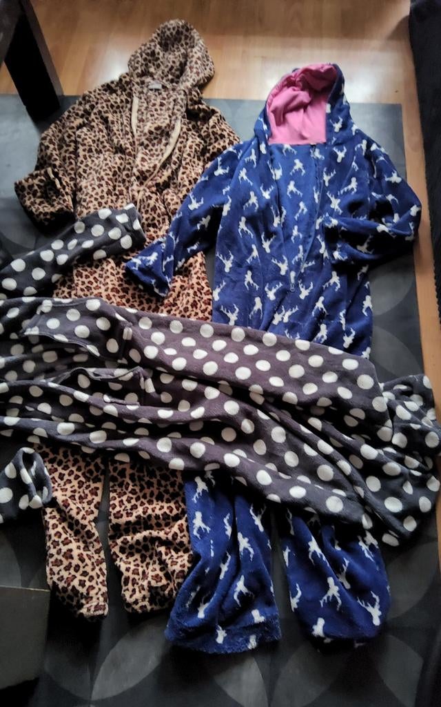 3 x.  Danes. Oniesies per stuk, Ophalen of Verzenden, Zo goed als nieuw, Maat 46/48 (XL) of groter, Carnaval