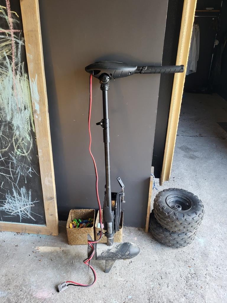 Hastings Osapian 55 lbs / 12V elektrische buitenboordmotor, Ophalen, Gebruikt