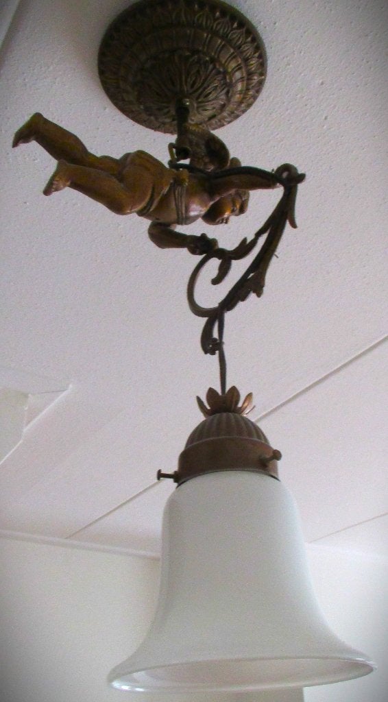 Cherubijn Lamp~Art Nouveau Antieke Plafondlamp melkglas kap, Ophalen of Verzenden