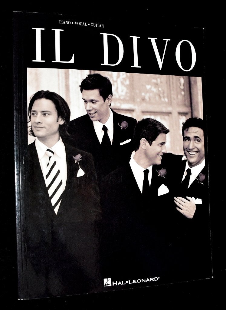 Il Divo - Piano, Vocal, Guitar (Hal Leonard), Muziek en Instrumenten, Gitaar, Ophalen of Verzenden, Zo goed als nieuw, Artiest of Componist