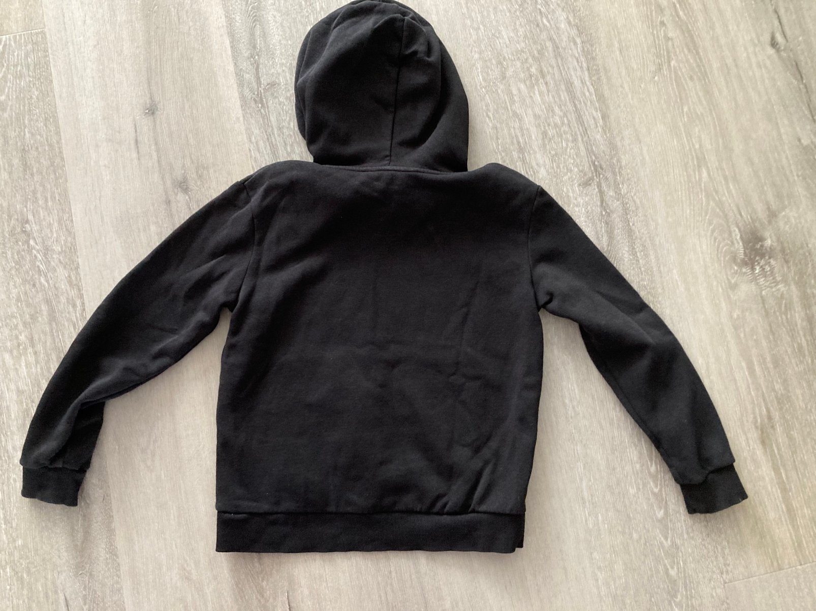 Zwart sweater/ hoodie maat 134/140 H&M, Kinderen en Baby's, Kinderkleding | Maat 134, Ophalen of Verzenden, Zo goed als nieuw