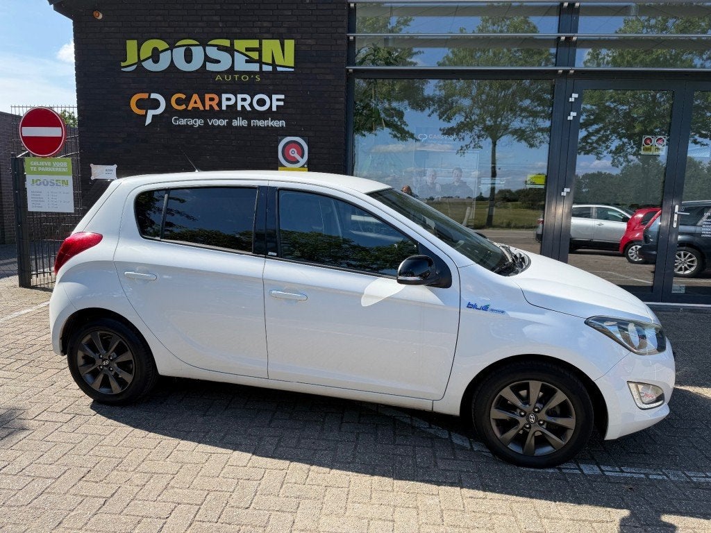 Hyundai I20 1.2I GO!, Auto's, Euro 5, Gebruikt, 4 cilinders, Met garantie (alle)