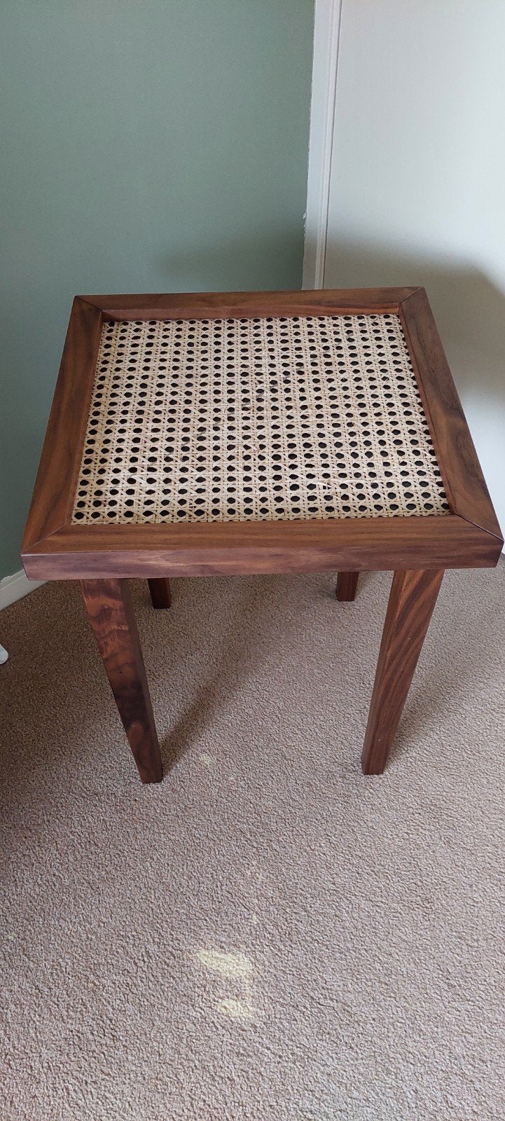 Handgemaakt tafeltje van notenhout, Ophalen, Minder dan 50 cm, Klassiek, Vierkant