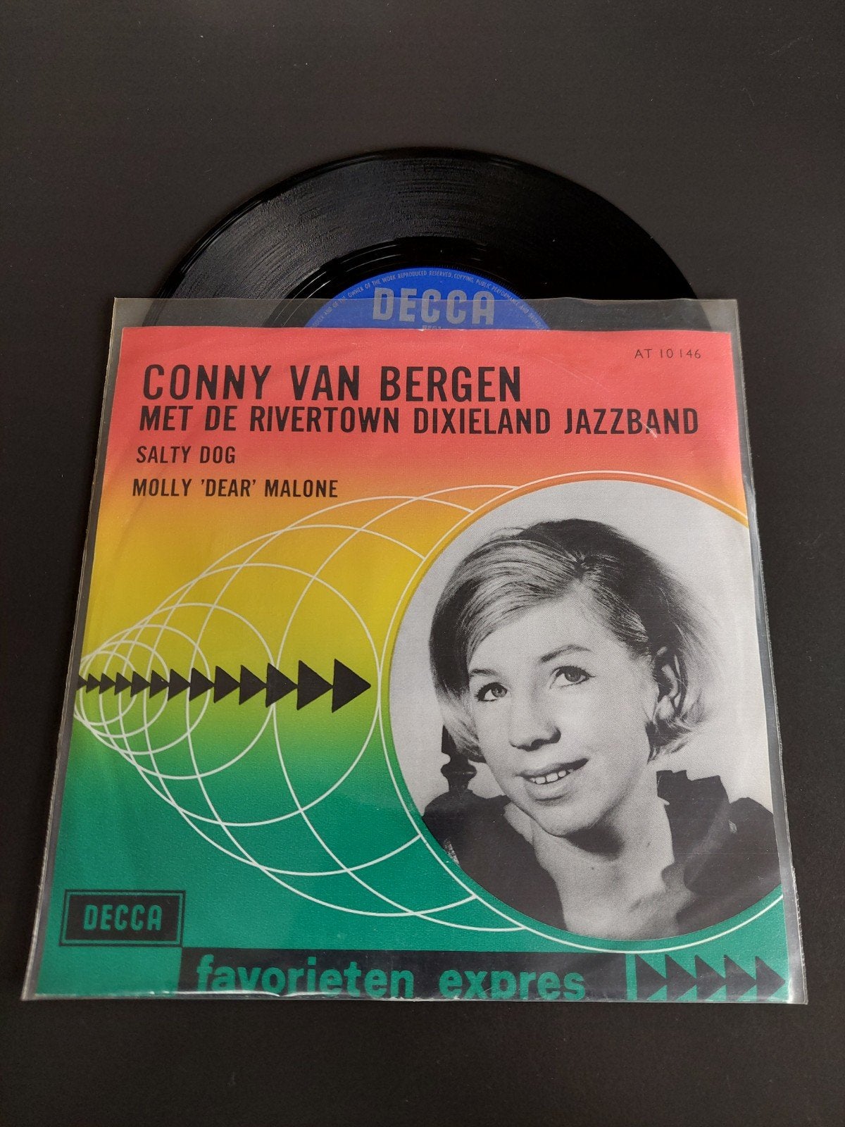 conny van bergen salty dog, Cd's en Dvd's, Ophalen of Verzenden, Gebruikt, 7 inch, Levenslied of Smartlap