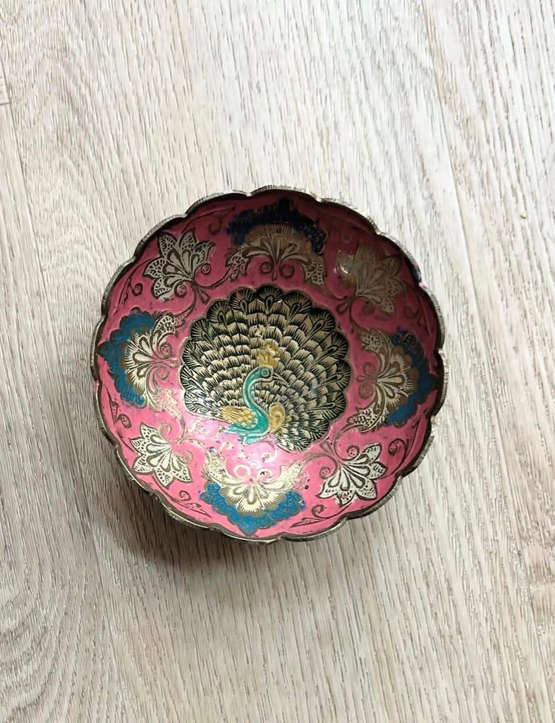 Messing schaaltje met pauw en bloemmotief, Ophalen of Verzenden