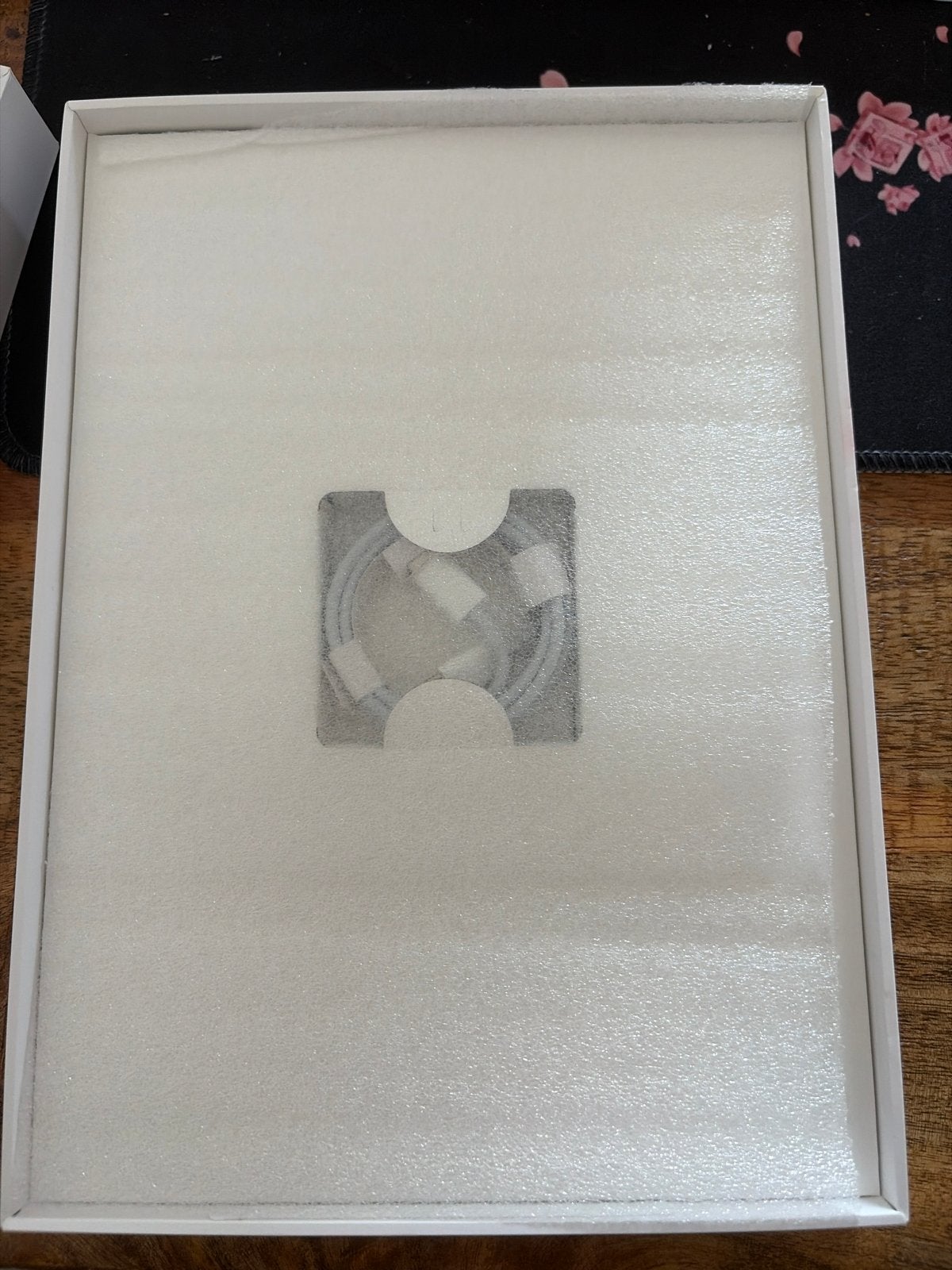 Foto 2 van iPad Air5 256GB Wifi + Cellular + Apple Pencil + toetsenbord