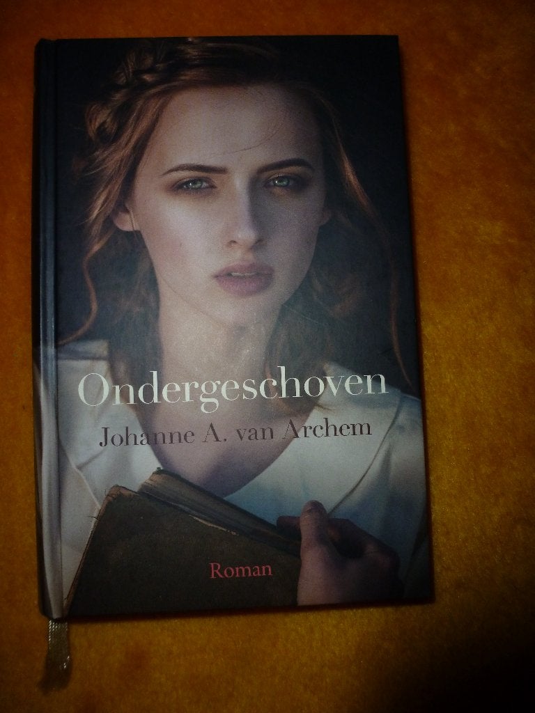Johanne A. van Archem - Ondergeschoven, Ophalen of Verzenden, Zo goed als nieuw, Johanne A. van Archem