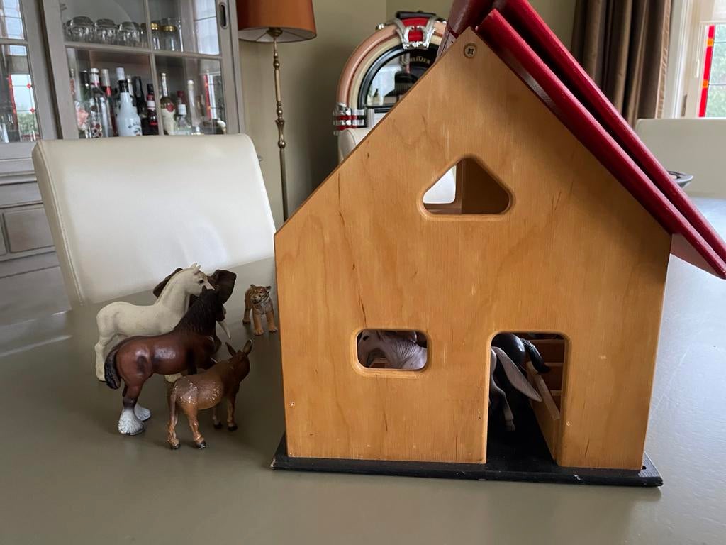 Houten manege met dieren, Ophalen of Verzenden, Zo goed als nieuw, Jongen of Meisje