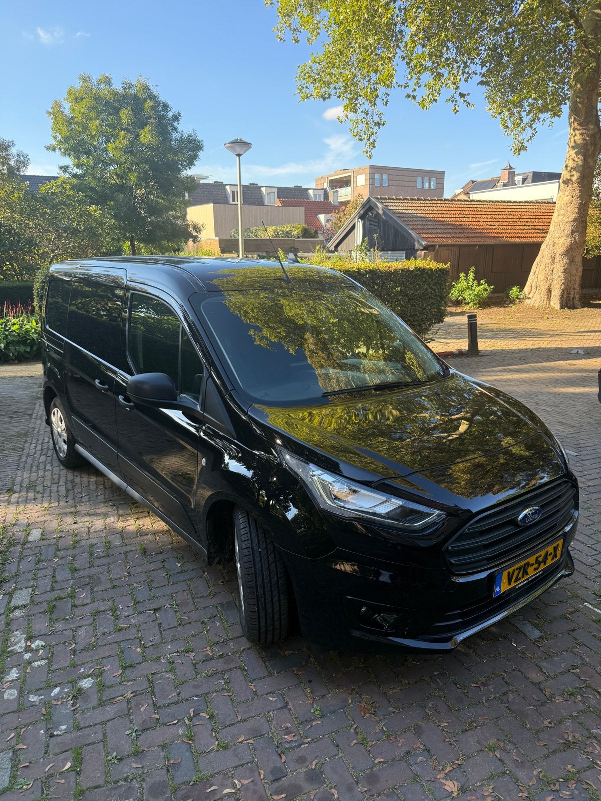 Ford Transit Connect L2 1.5 EcoBlue limited 2023 Zwart, 1390 kg, Euro 6, 4 cilinders, Zwart