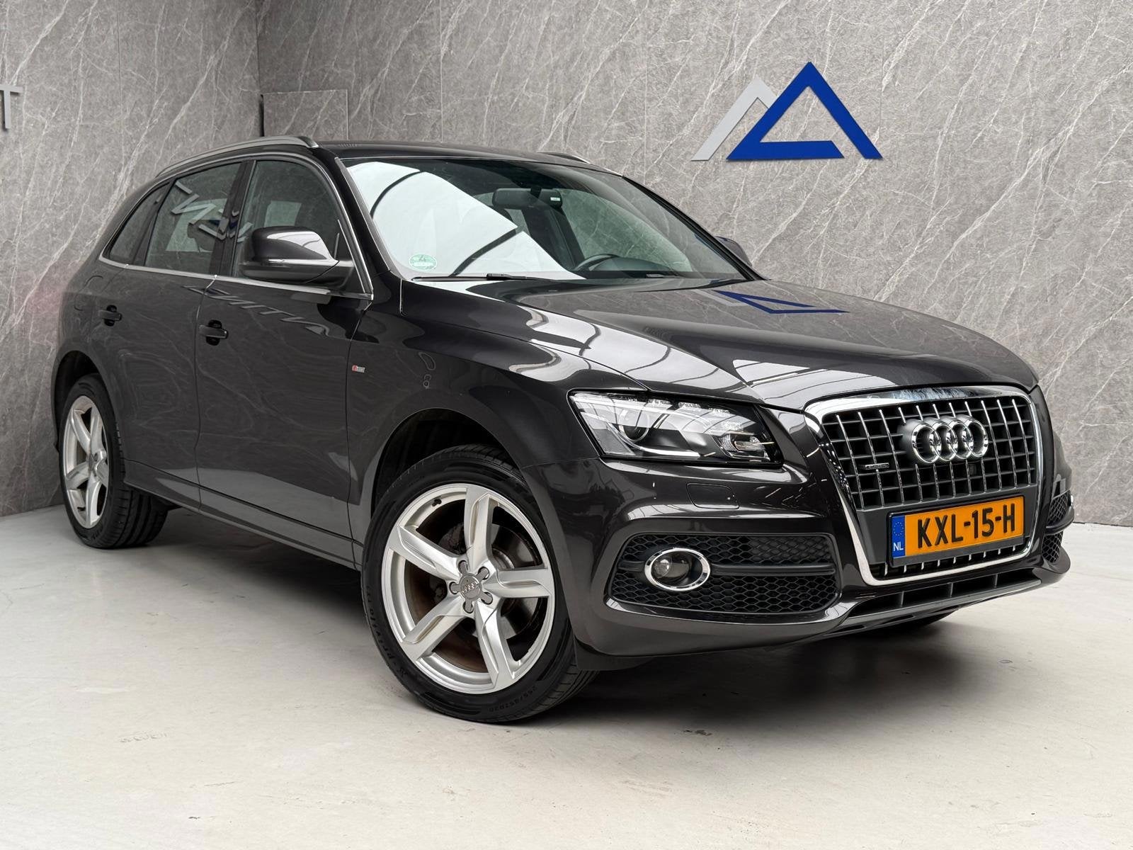 Audi Q5 2.0 TFSI S-Line / AUT / Onderhouden / APK, Auto's, Automaat, Gebruikt, Zwart, 4 cilinders