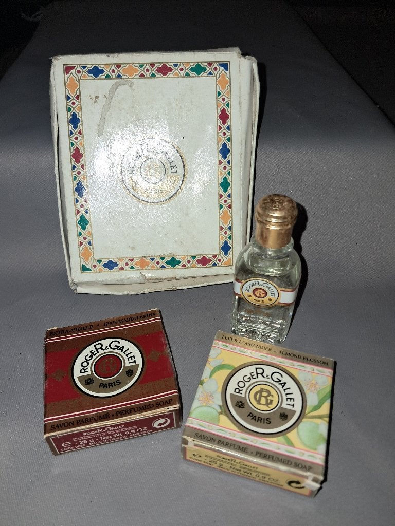Luxe parfum mini - Roger & Gallet extra veille gift set, Ophalen of Verzenden, Zo goed als nieuw, Miniatuur, Gevuld