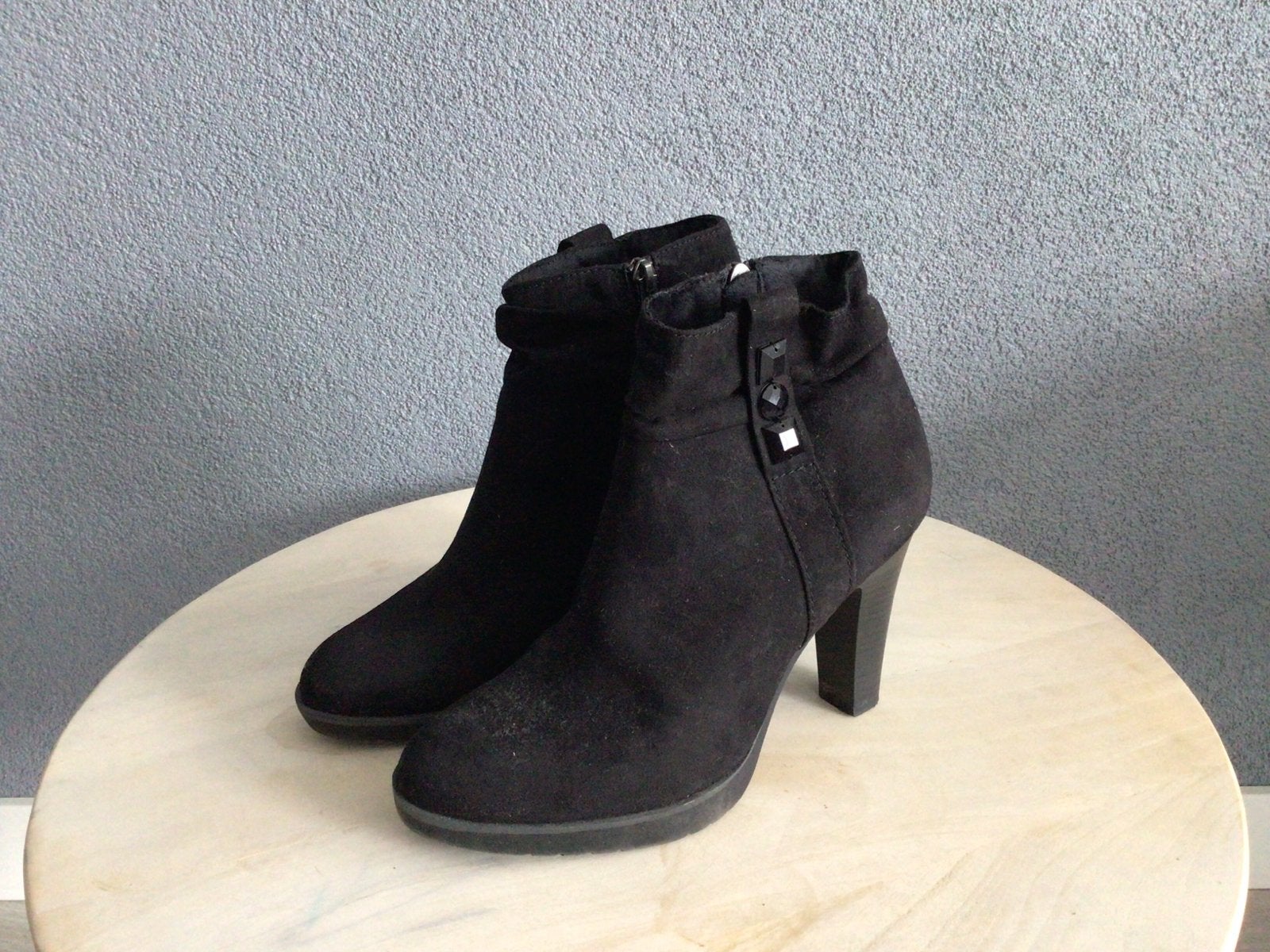 Diverse Marco Tozzi pumps - Maat 38, Ophalen, Zo goed als nieuw, Pumps