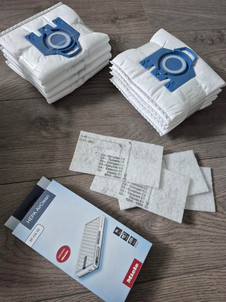Miele HyClean Pack 8 stofzuigerzakken, 4 filters en 1 hepa, Ophalen of Verzenden, Nieuw