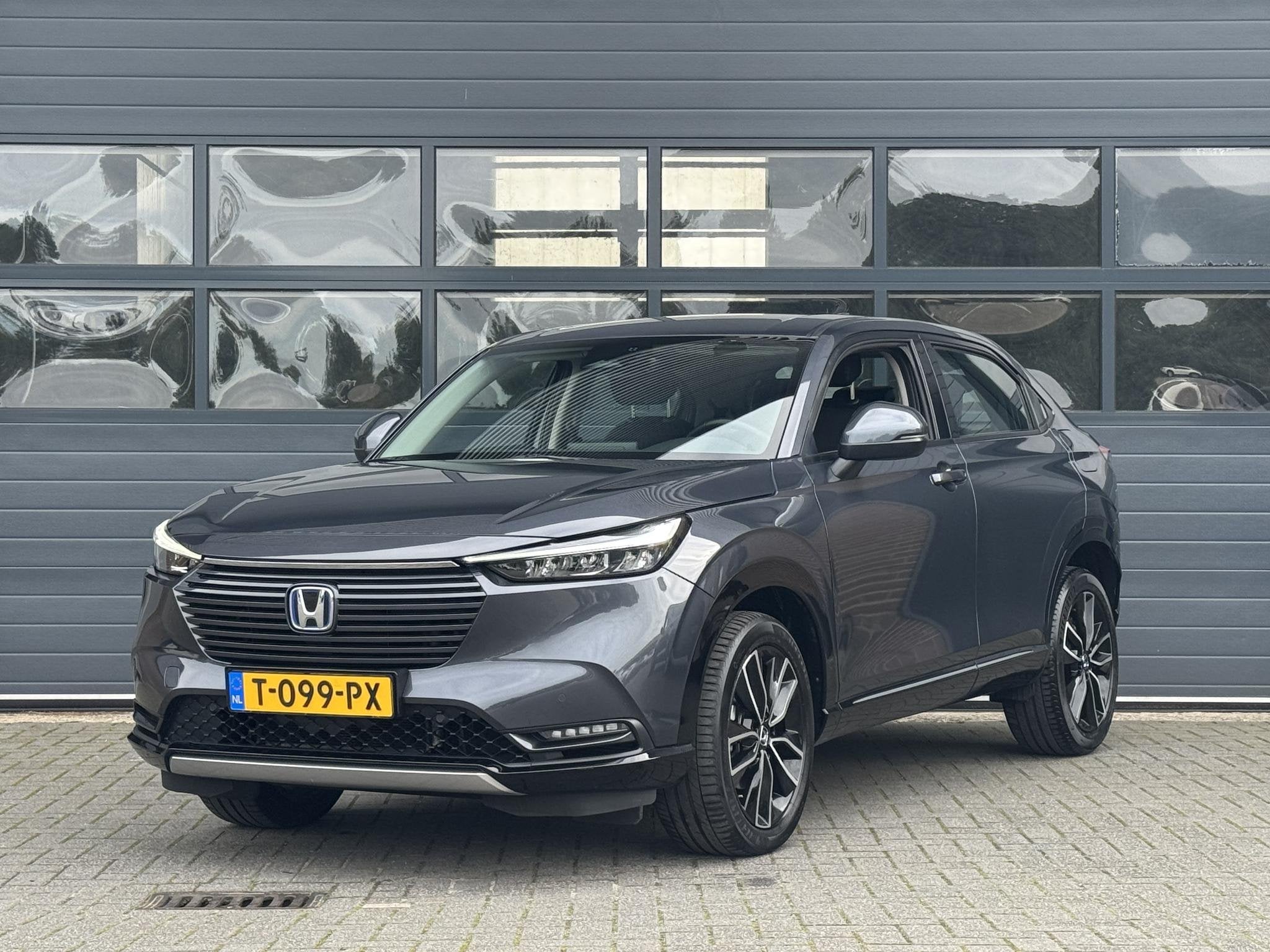 HONDA HR-V 1.5 E:HEV ADVANCE I AUTOMAAT I P-CAMERA I STOELVE, Auto's, Met garantie (alle), Leder en Stof, Automatische klimaatregeling