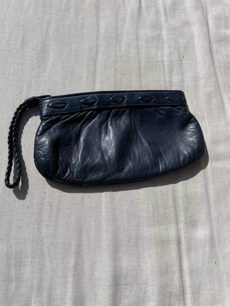 Van Beek donkerblauwe clutch, Sieraden, Tassen en Uiterlijk, Tassen | Damestassen, Ophalen of Verzenden, Gebruikt, Blauw, Avondtasje