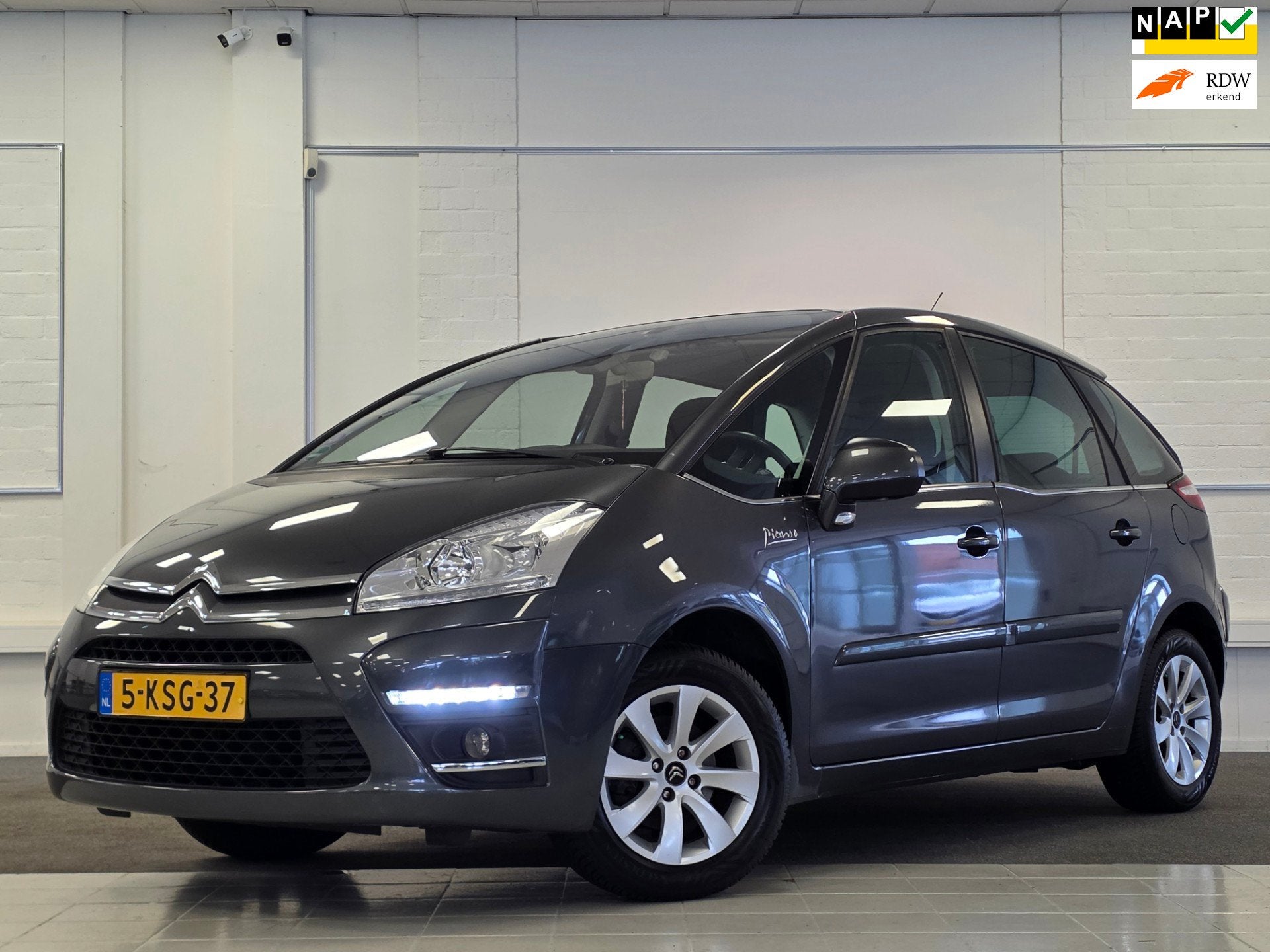 Citroen C4 Picasso 1.6 VTi Ligne Business Trekhaak Allseason, Voorwielaandrijving, Stof, Gebruikt, Zwart