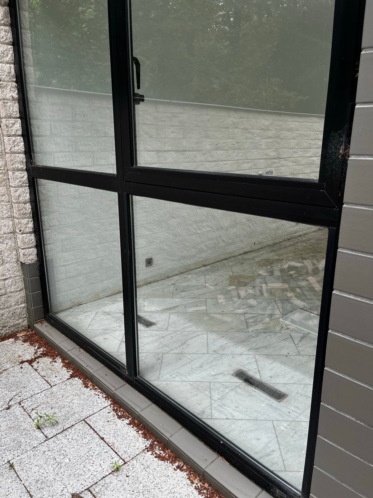 2x Aluminium kozijn met vakverdeling, 1 raam te openen, Ophalen, Gevelraam of Ruit, Gebruikt, 160 cm of meer