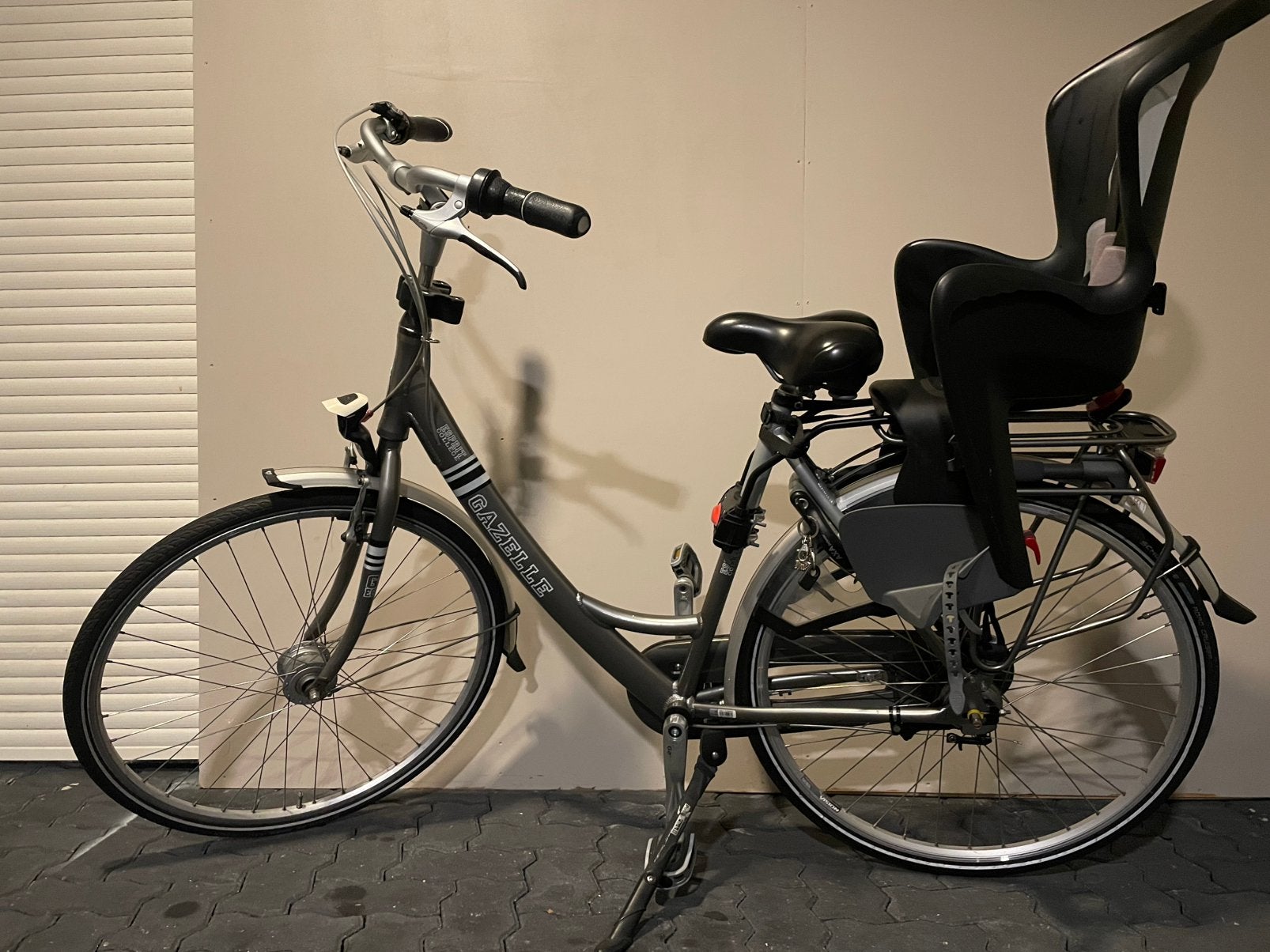 Damesfiets 28 inch Gazelle super nette fiets, Fietsen en Brommers, Fietsen | Dames | Damesfietsen, Ophalen, Gebruikt, Versnellingen