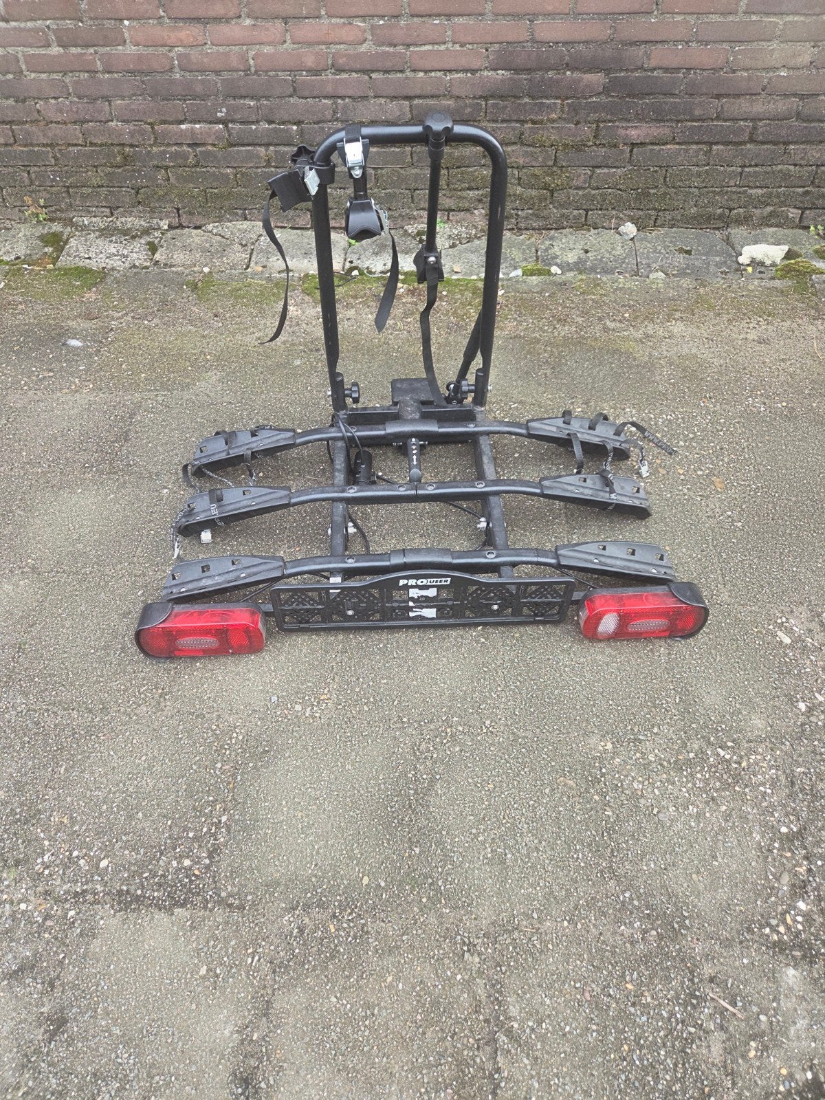Pro User Amber 3, Ophalen, 3 fietsen of meer, Gebruikt, Trekhaakdrager