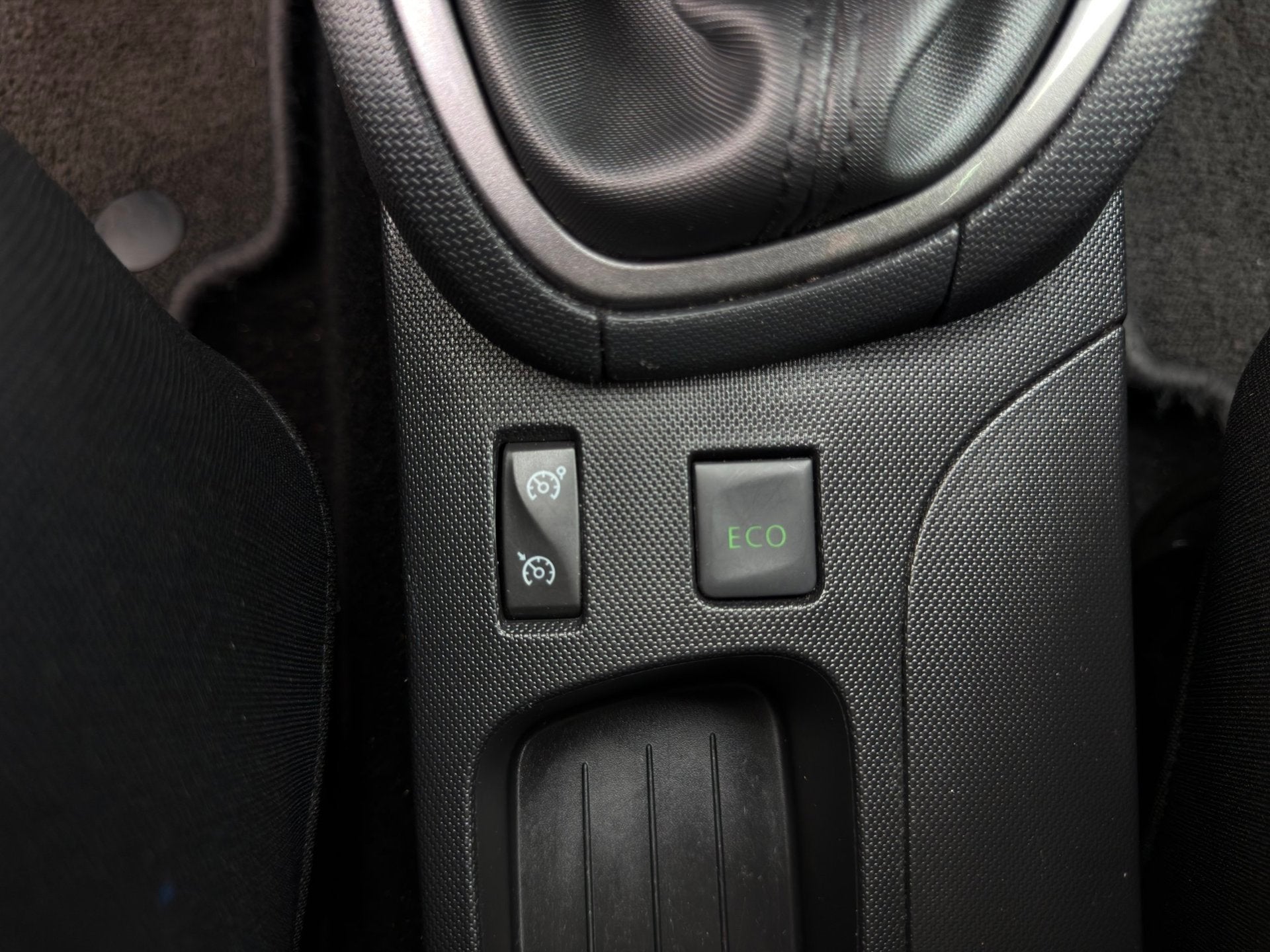 Foto 18 van Renault Clio 0.9 TCe ECO Night&Day|Airco|Navi|Cruise|APK nw