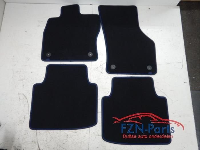 Matten Set Volkswagen Arteon (22730819), Auto-onderdelen, Ophalen of Verzenden, Gebruikt