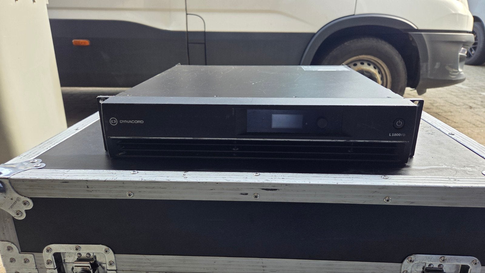 Dynacord L1800FD versterker, Ophalen of Verzenden, Gebruikt, 500 tot 1000 watt, Overige typen