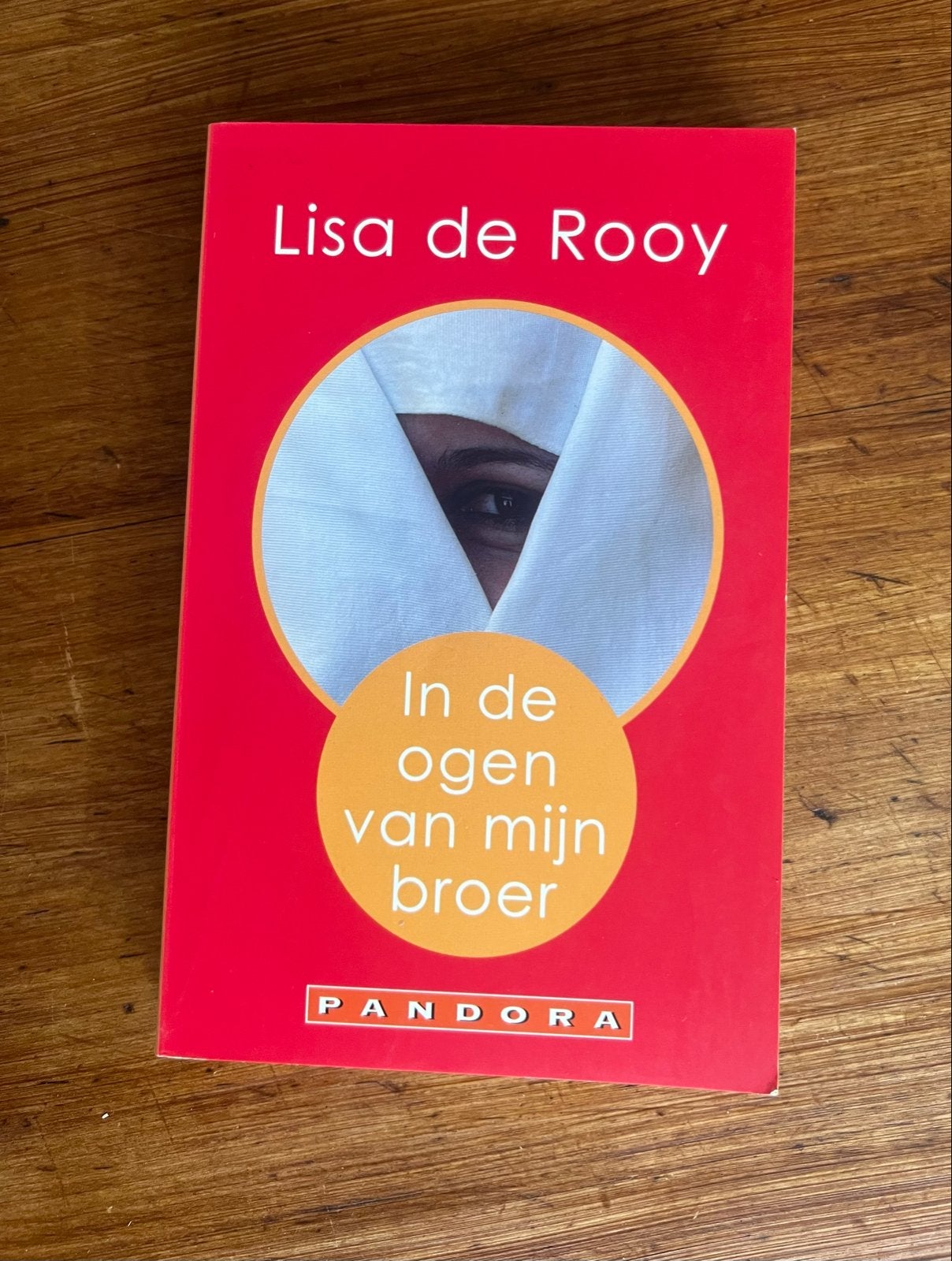 In de ogen van mijn broer - Lisa de Rooy (Pandora), Ophalen of Verzenden, Gelezen, Nederland