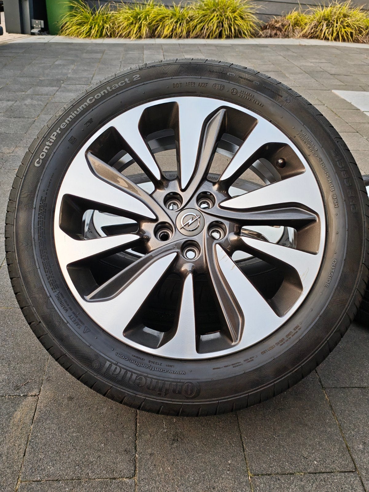 Originele Opel Mokka X 18 inch BiColor velgen set 5x105

De
