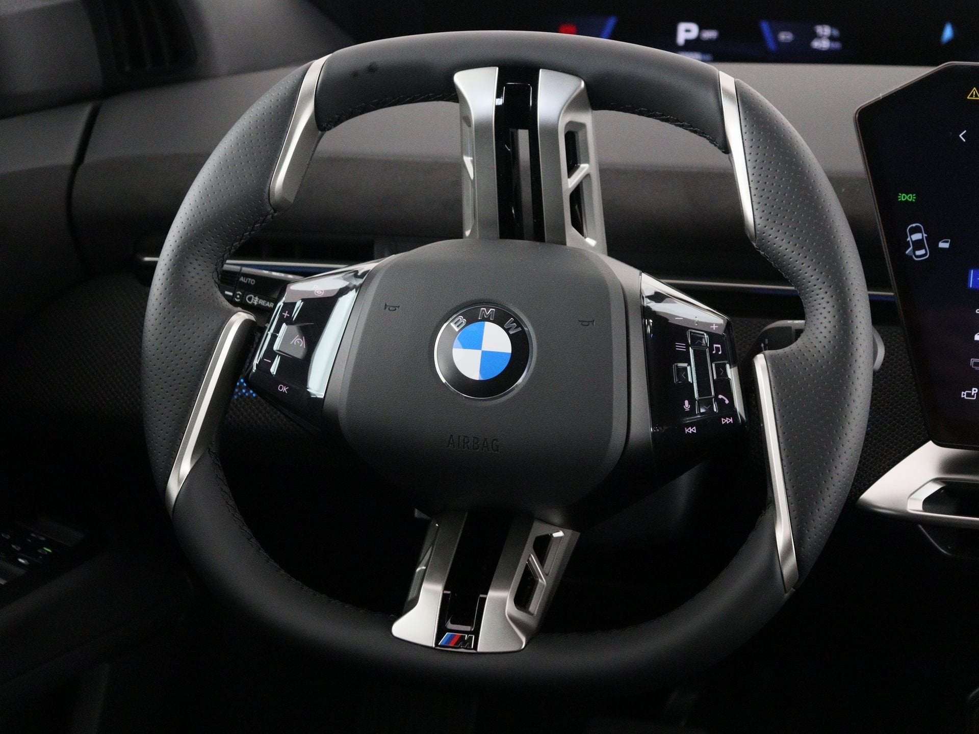 BMW iX3 40 eDrive 83 kWh - 22" M Performance wielset, Auto's, Achterwielaandrijving, 82 kWh, 320 pk, Zwart