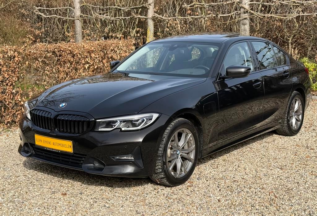 330e xDrive Sport Line - Schuifdak - Leder - Head Up - Laser, Auto's, BMW, 1998 cc, 4 cilinders, 1795 kg, Zwart