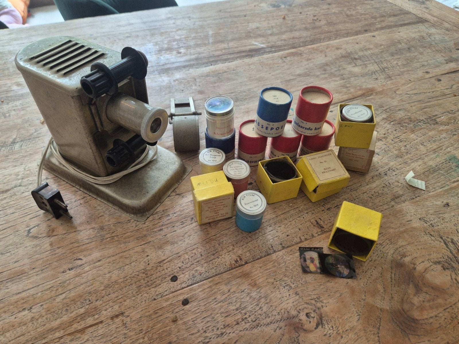 Toverlantaarn mini projector met filmpjes, Ophalen of Verzenden