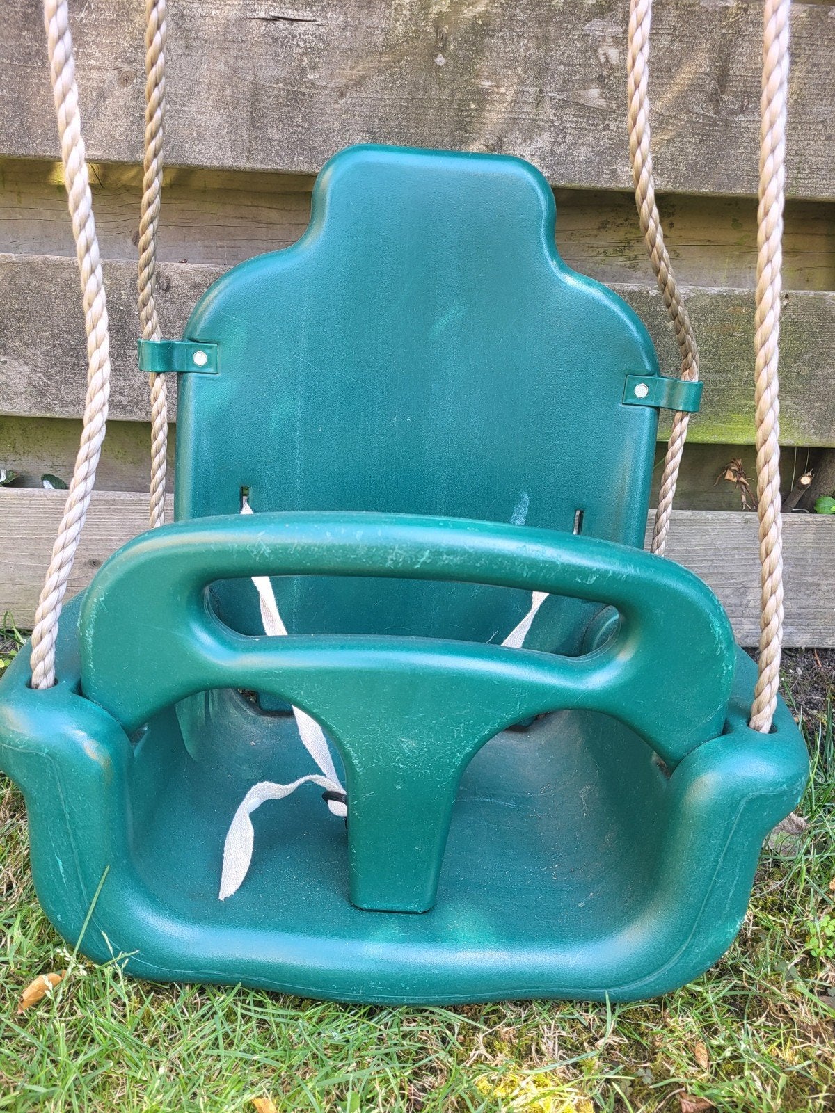 Groene meegroei baby/kinder schommel in incl ophanghaken, Ophalen, Gebruikt, Schommel