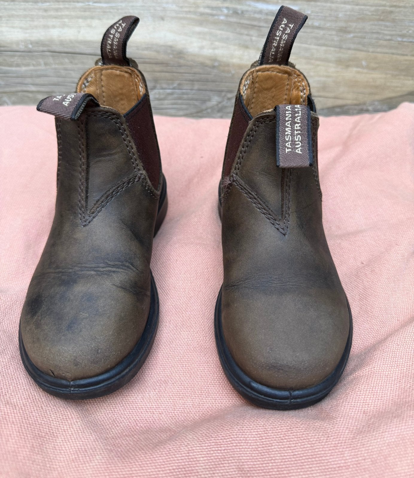 Blundstone 565 chelseaboots rustic brown mt 9, Ophalen of Verzenden, Zo goed als nieuw, Jongen of Meisje, Schoenen