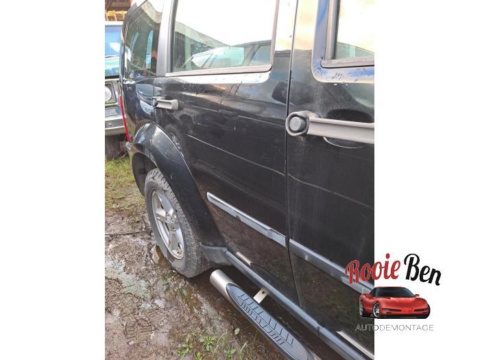 Portier 4Deurs rechts-achter van een Dodge Nitro, Gebruikt, -, Deur, -