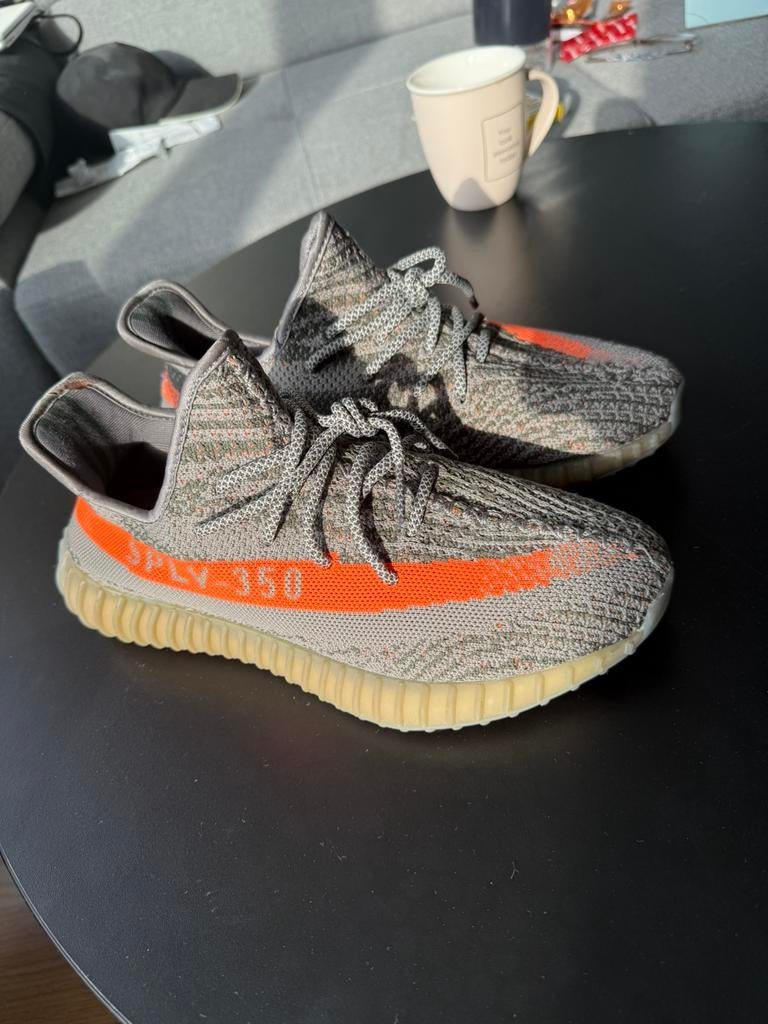 Adidas Yeezy Boost 350 V2 "Grey-orange ", Ophalen of Verzenden, Zo goed als nieuw, Overige kleuren