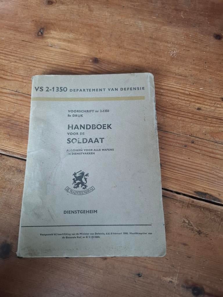 Handboek voor de Soldaat - Defensie, 1960, Ophalen of Verzenden