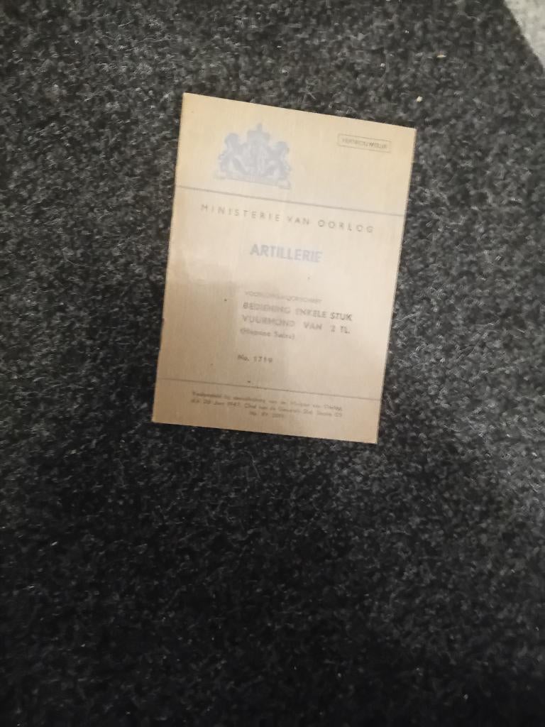 technische handboeken, Verzenden, Zo goed als nieuw, Landmacht, 1945 tot heden