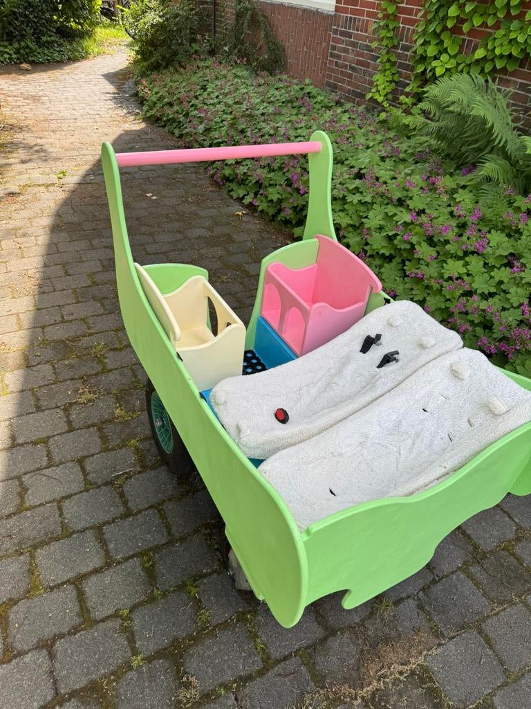 Kleurrijke bolderkar voor bv gastouder, Ophalen