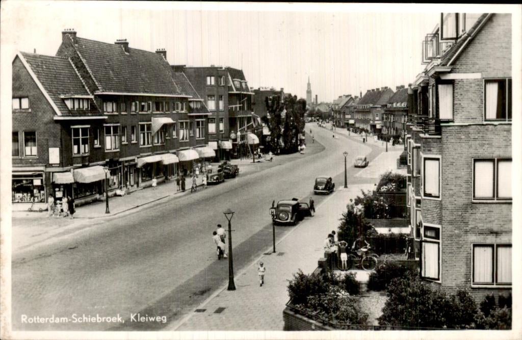 Rotterdam-Schiebroek - Kleiweg - Straatbeeld, Ophalen of Verzenden, 1940 tot 1960, Gelopen, Zuid-Holland